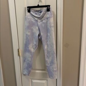 Nike Cloudy Tie-Dye Leggings - Lavender and White size small